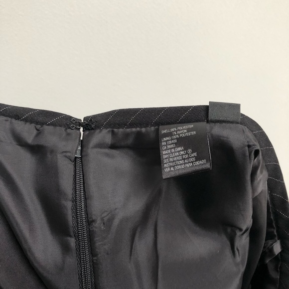 Tahari Blazer + Skirt (12P) - Picture 13 of 16